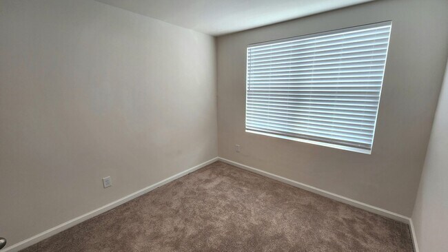 Building Photo - Simpsonville - Baldwin Ridge - Convenientl...