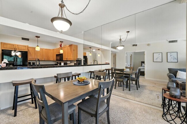Building Photo - Furnished 2-Bed, 2-Bath Condo in Gainey Ranch