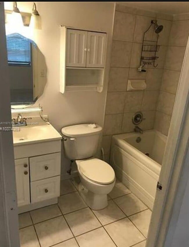 Building Photo - 1020 NW 80th Ave