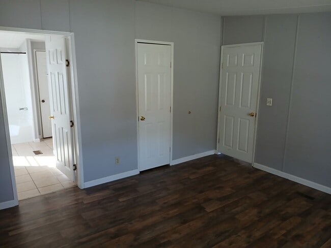 Building Photo - 251 Flat Creek Ln