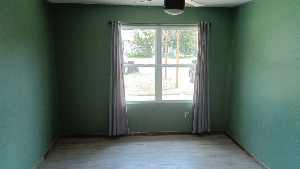 Building Photo - 7819 Peppercorn Ln