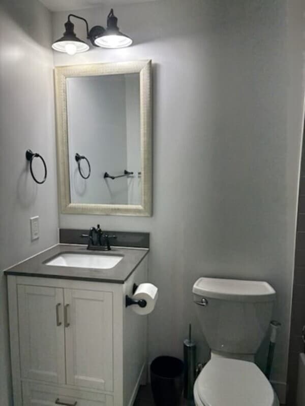 Building Photo - 550 Dudley St