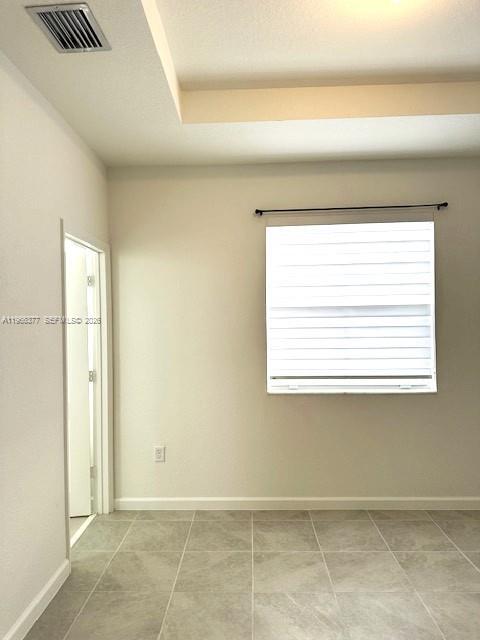 Building Photo - 2582 SE 29th St