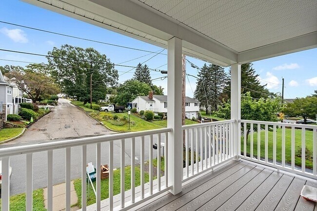 Building Photo - 53 Fenwood Rd