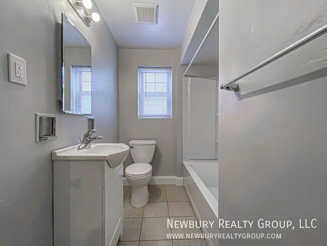 Building Photo - 313 San Juan Dr