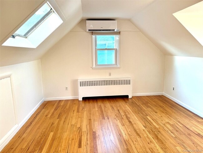 Building Photo - 61 Juniper Rd