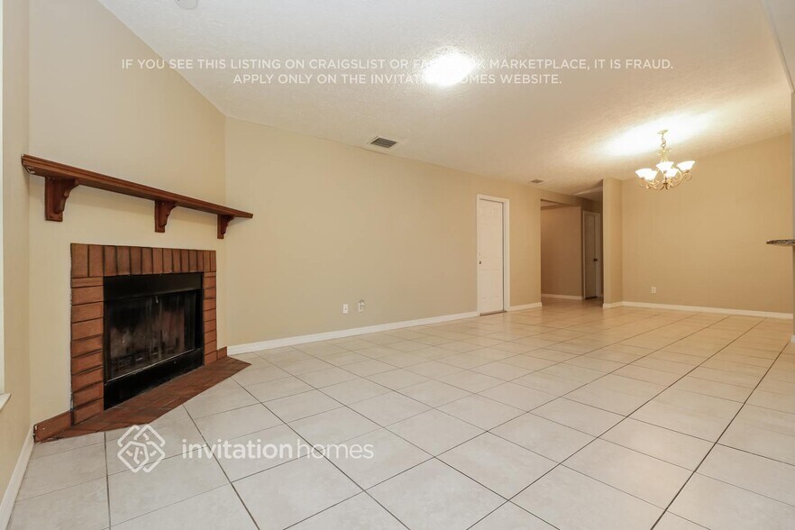 Building Photo - 419 SW 39th Terrace