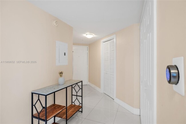 Building Photo - 2080 S Ocean Dr