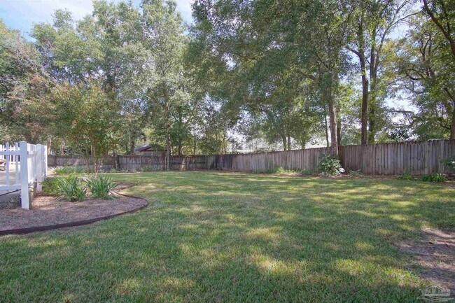 Building Photo - 5947 Grandview Dr