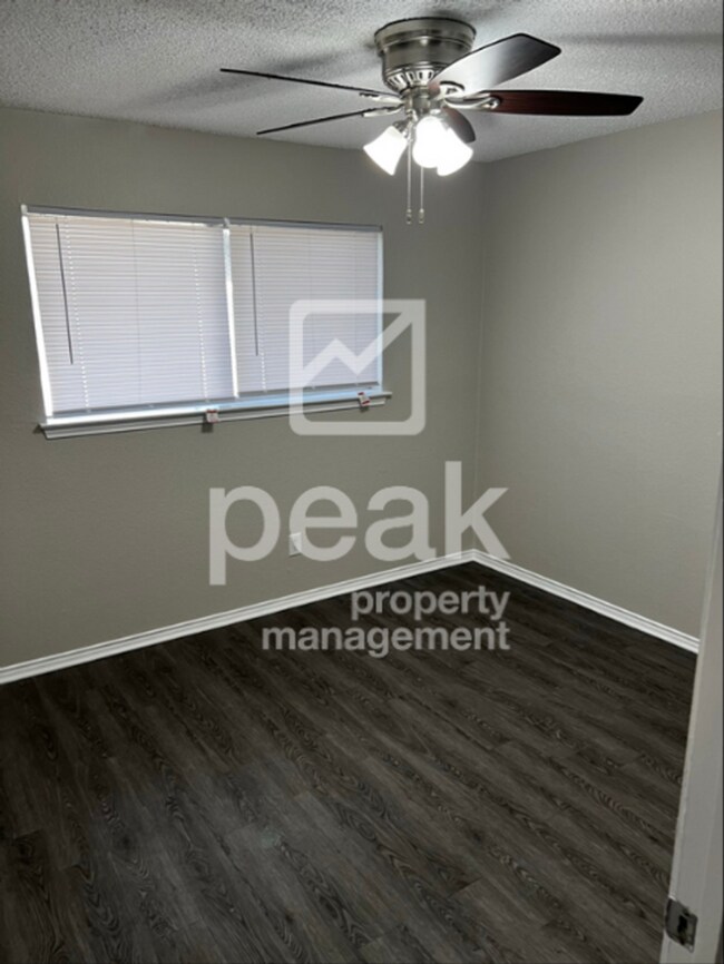 Building Photo - $1749! 3Bed/1 1/2 Bath Home for rent in Ar...