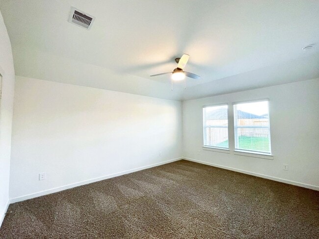 Building Photo - 30007 Foxtail Pne Ct