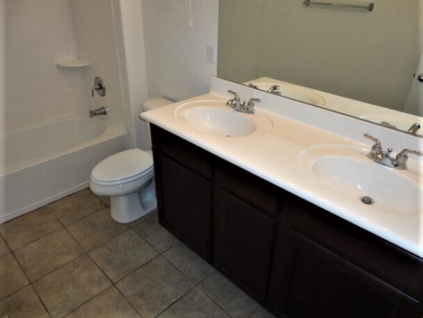 Building Photo - 3787 E Flower Ct