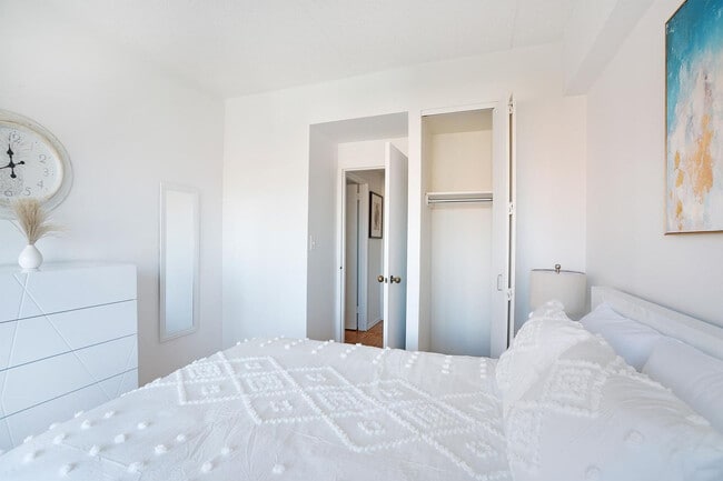 Building Photo - 87 Columbus Ave