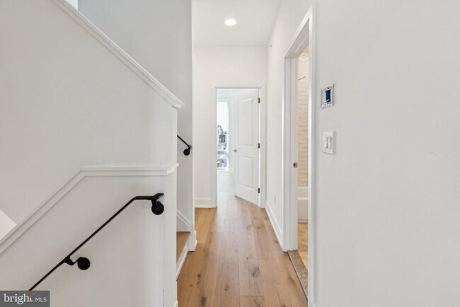 Building Photo - 2820 Livingston St