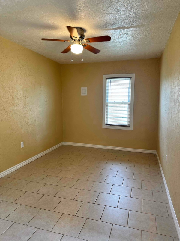 Building Photo - 3 Pine Creek Cir