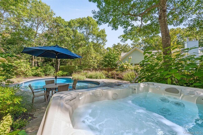 Building Photo - 14 Hildreth Rd S