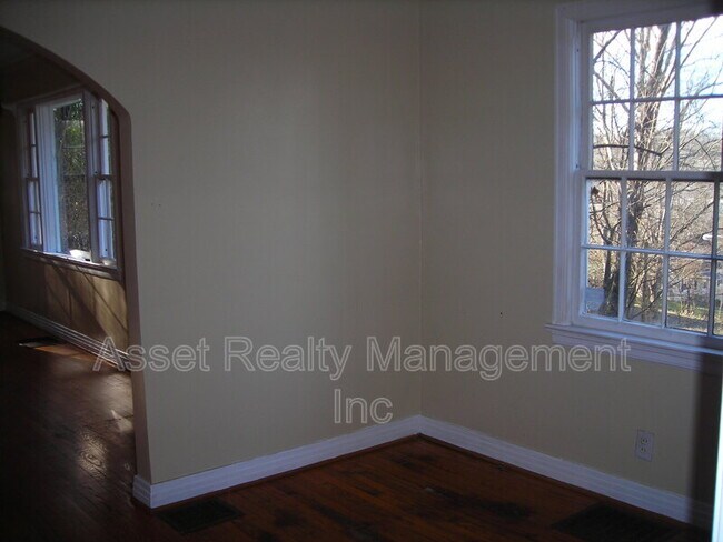 Building Photo - 120 Holston Ct