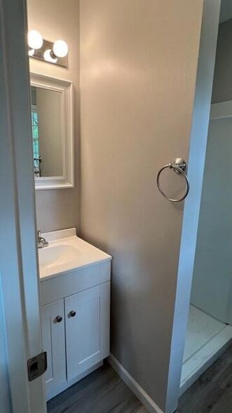 Building Photo - 3831 Greendale Pl NE