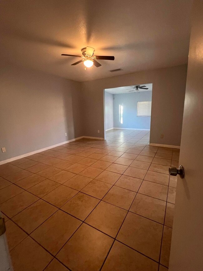 Building Photo - 83144 Albion Dr