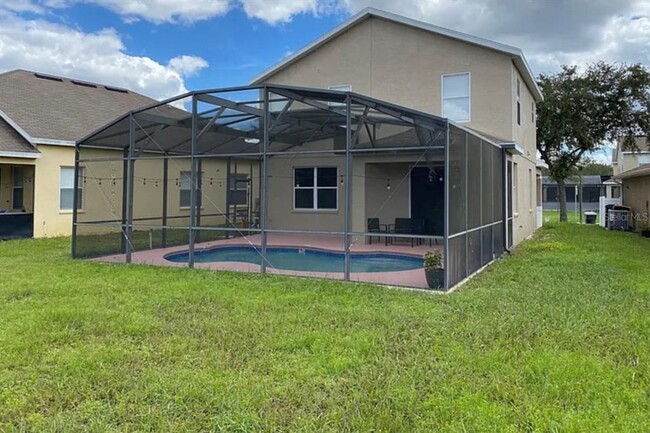 Building Photo - 1737 Royal Ridge Dr