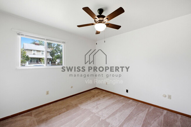 Building Photo - 1567 Briarwood Ave
