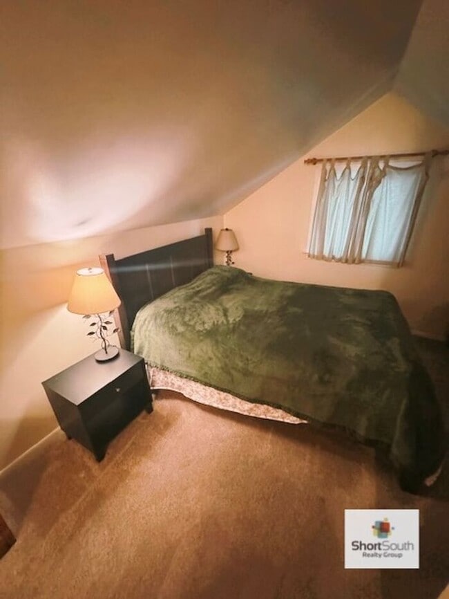 Building Photo - Fully Furnished 1.5 bath home in Muskegon ...