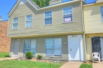 Building Photo - 9475 Olde Village Ct