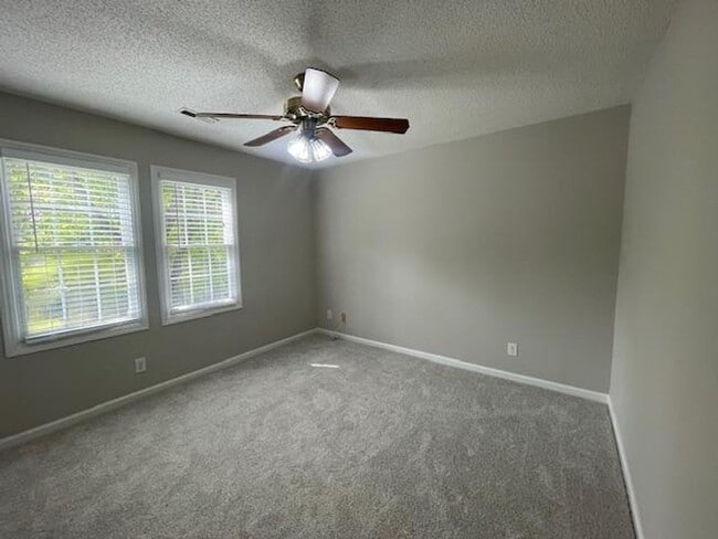 Building Photo - 210 Silk Hope Dr
