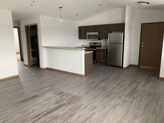 Building Photo - $500 off at Lipton Apartments – Your New H...