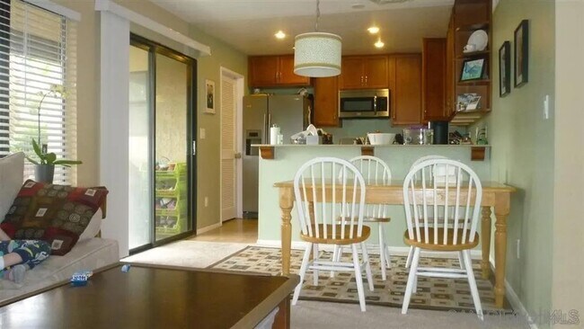 Building Photo - 8434 Summerdale Rd