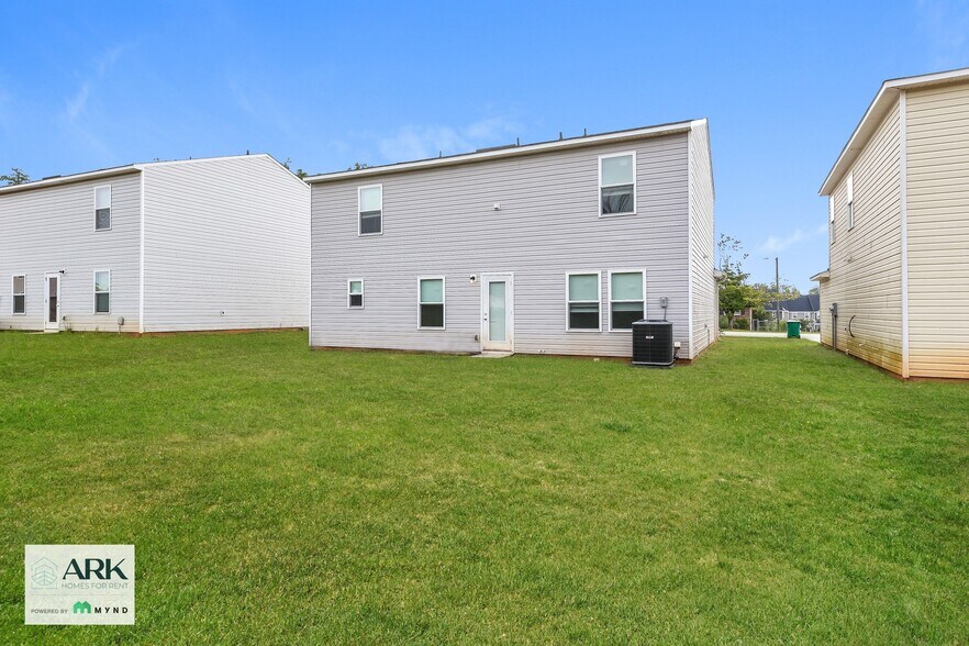 Building Photo - 232 Wadsworth Rd