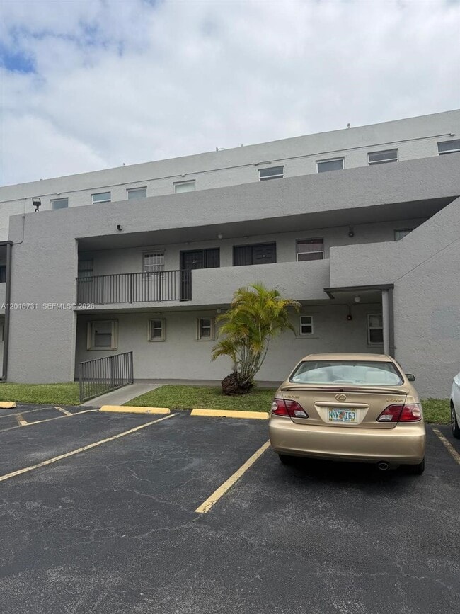Building Photo - 30 NW 87th Ave