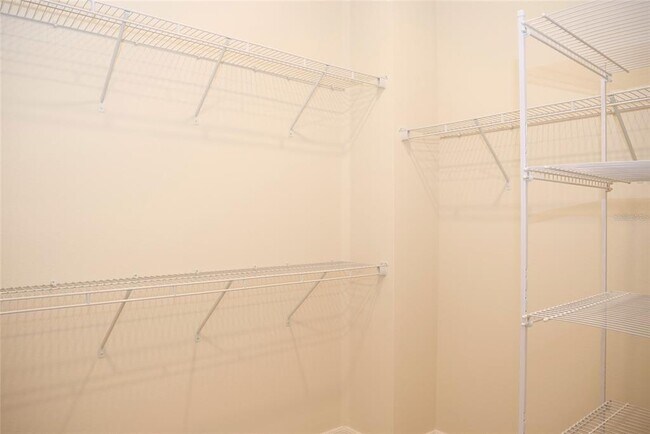 Building Photo - 5514 Banyan Bay Rd