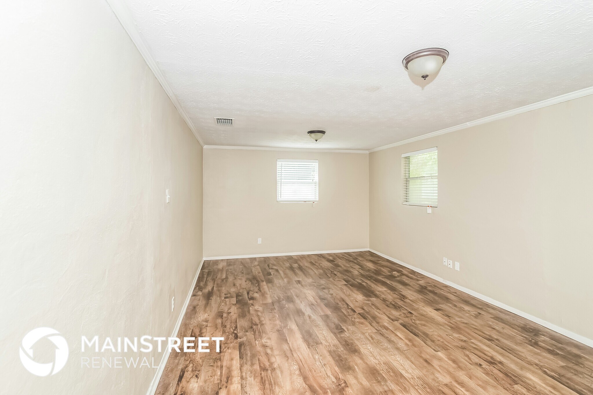 Building Photo - 10410 Wooster Dr
