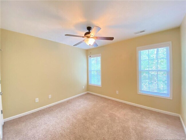 Building Photo - 1058 Carolina Way