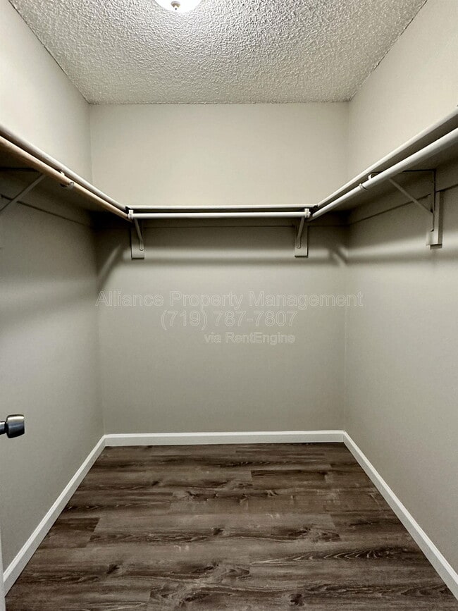 Building Photo - 2460 E Willamette Ave