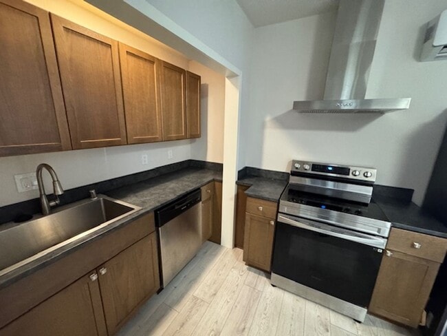 Building Photo - 7101 Winding Way