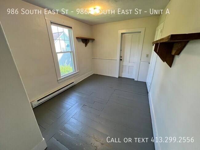 Building Photo - 986 S East St