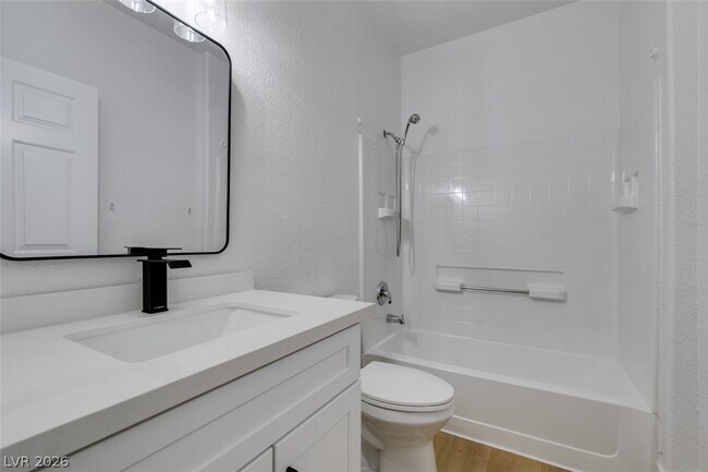 Building Photo - 4730 E Craig Rd