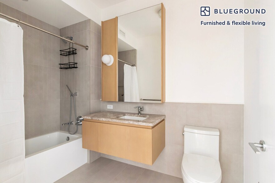 Building Photo - 655 Union St