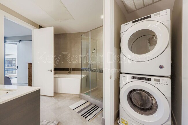 Building Photo - 4200 W 17th Ave