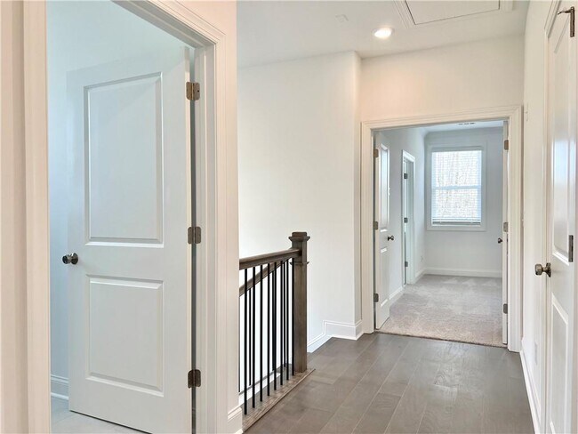 Building Photo - 1562 Wellborn Walk