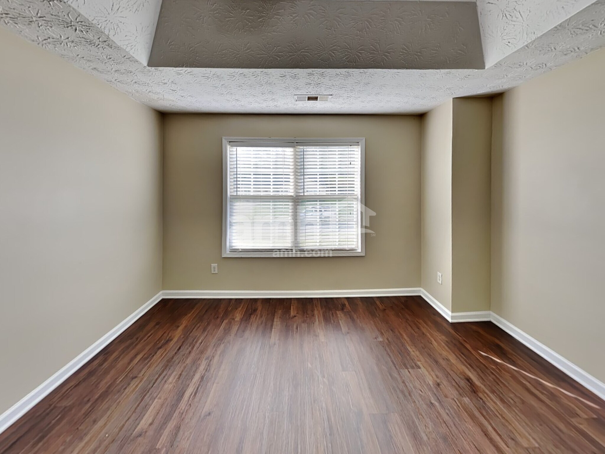 Building Photo - 435 Shenandoah Ct