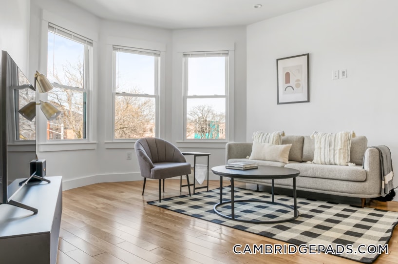 Building Photo - 406 Columbia St