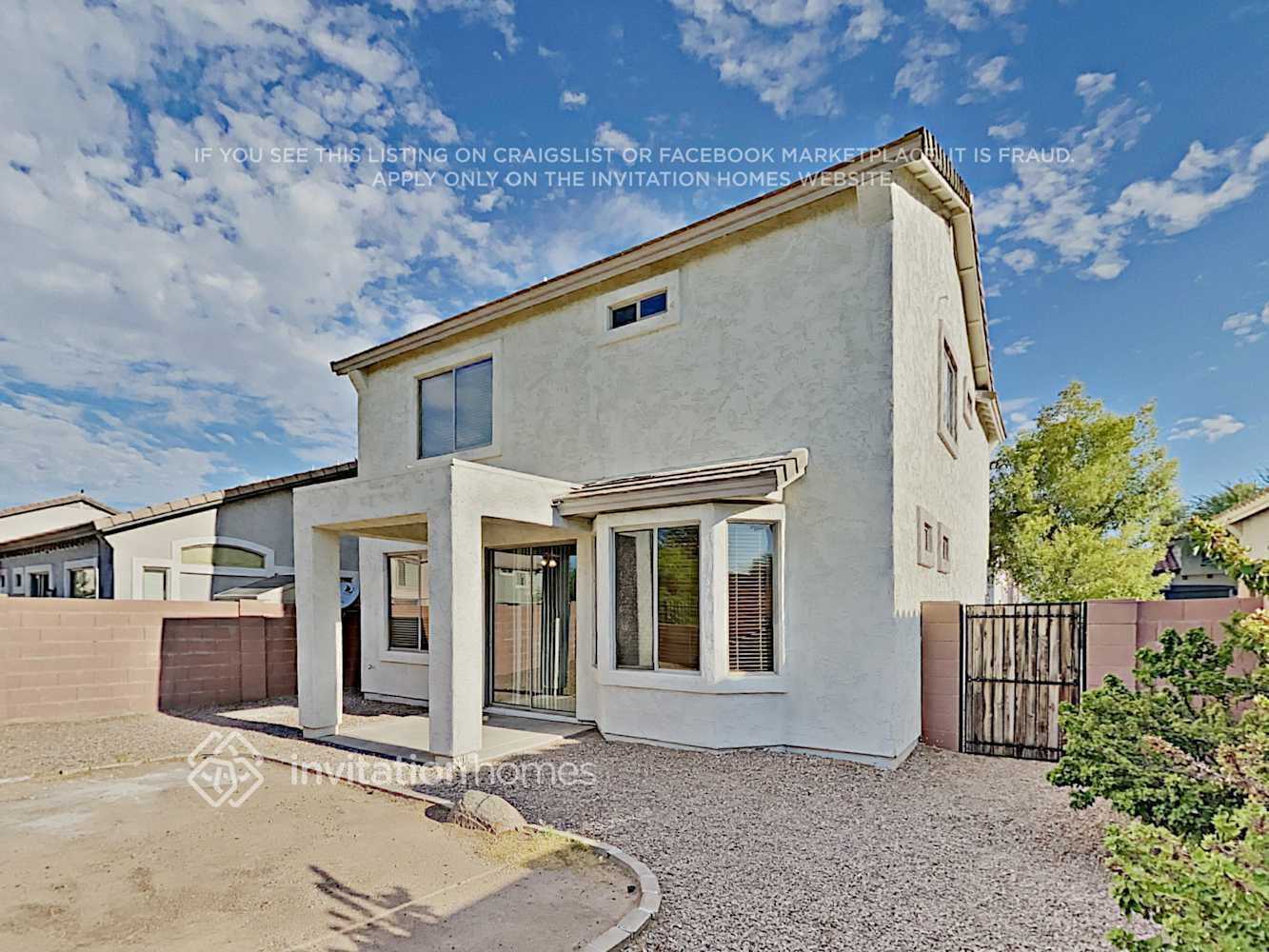 Building Photo - 9833 E Empress Ave