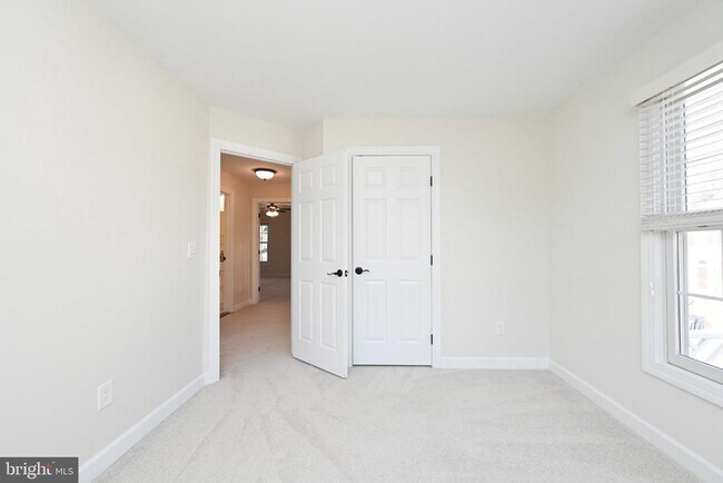 Building Photo - 12700 Dogwood Hills Ln
