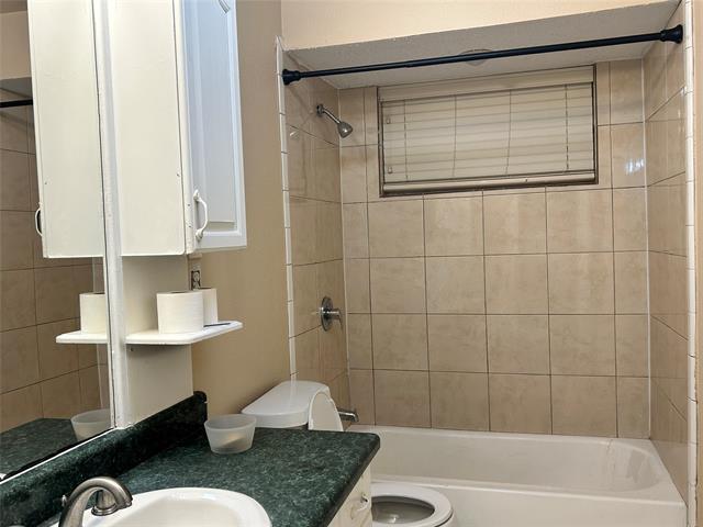 Building Photo - 2219 Addington St