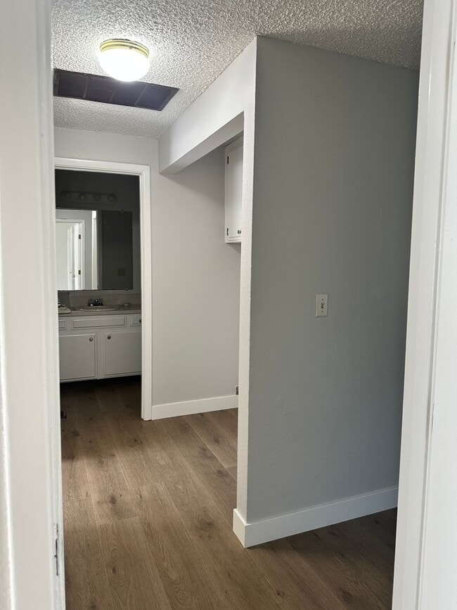 Building Photo - 4273 Campbell Dr SE