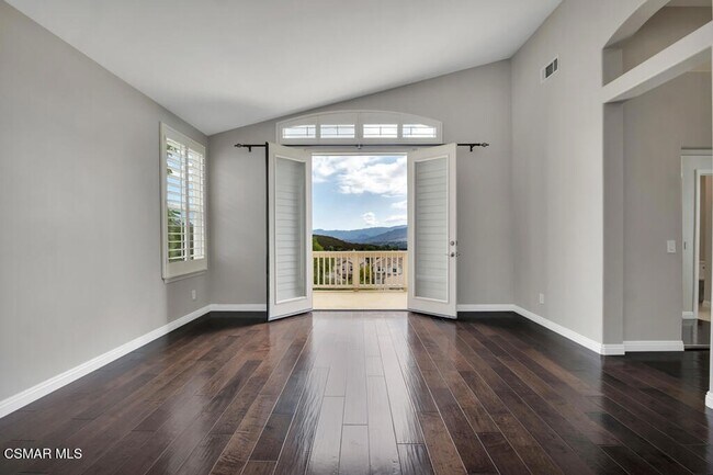 Building Photo - 6320 Ballantine Pl