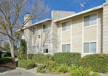 Building Photo - Oak Grove Apartments